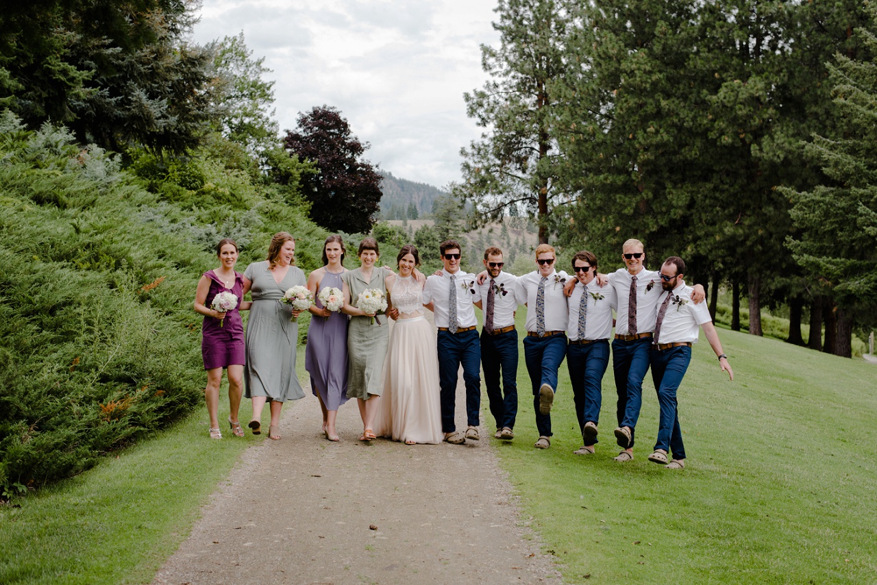 Bridal party photos at Kaloya Park, Oyama