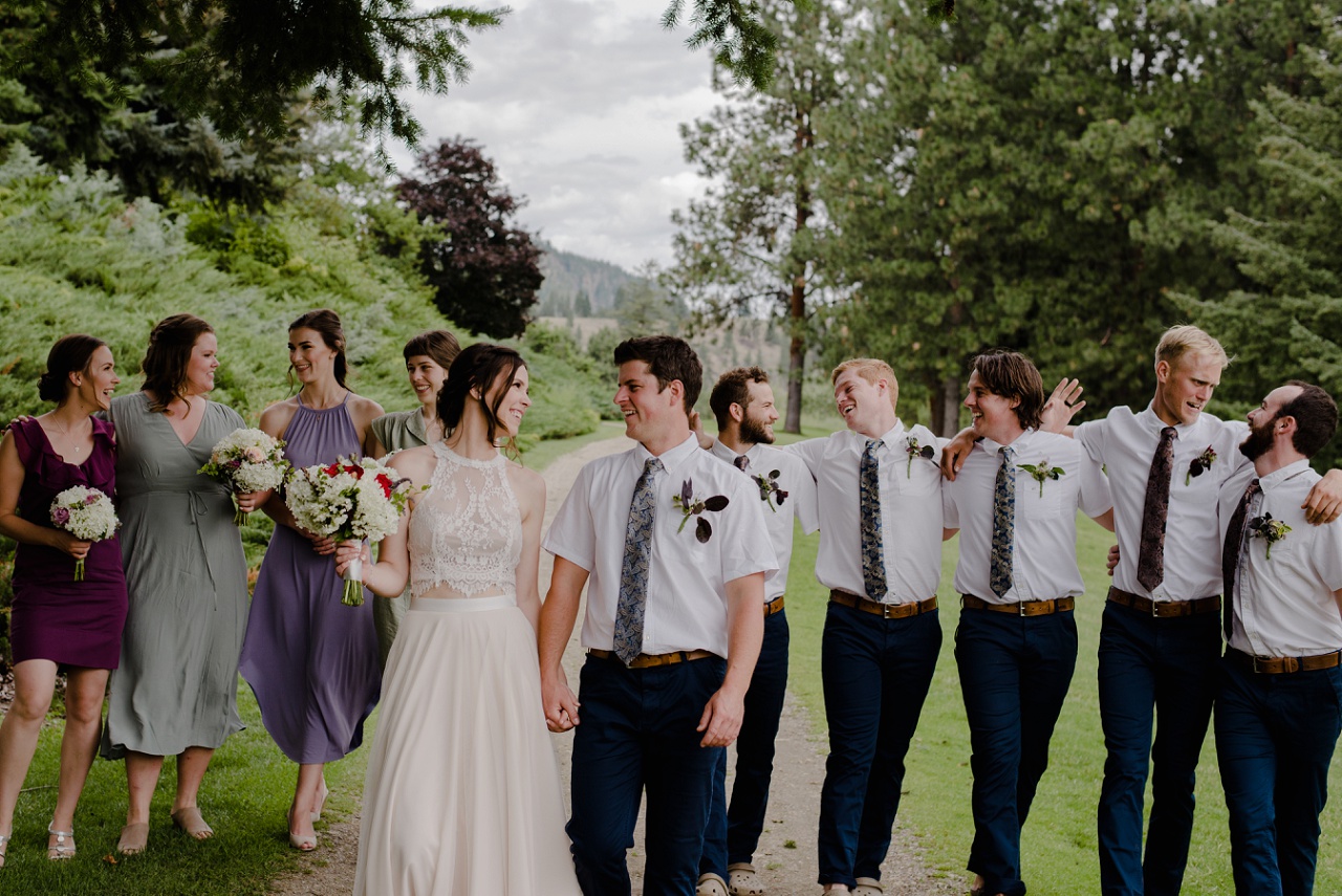 Bridal party photos at Kaloya Park, Oyama